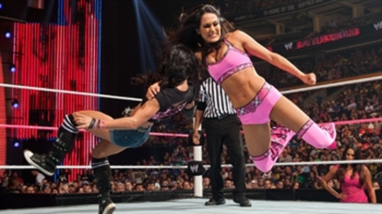 AJ Lee vs. Brie Bella - Divas Title Match: WWE Battleground 2013 (Full Match)